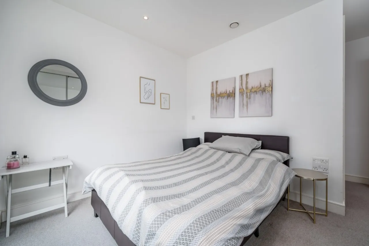 Flotilla House, Battersea Reach, photo 7