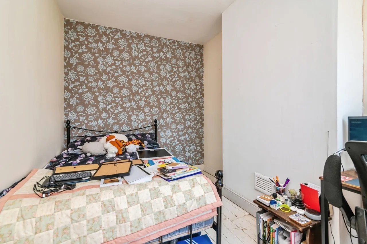 Ashfield Road, Nottingham, Nottinghamshire, NG2, photo 13