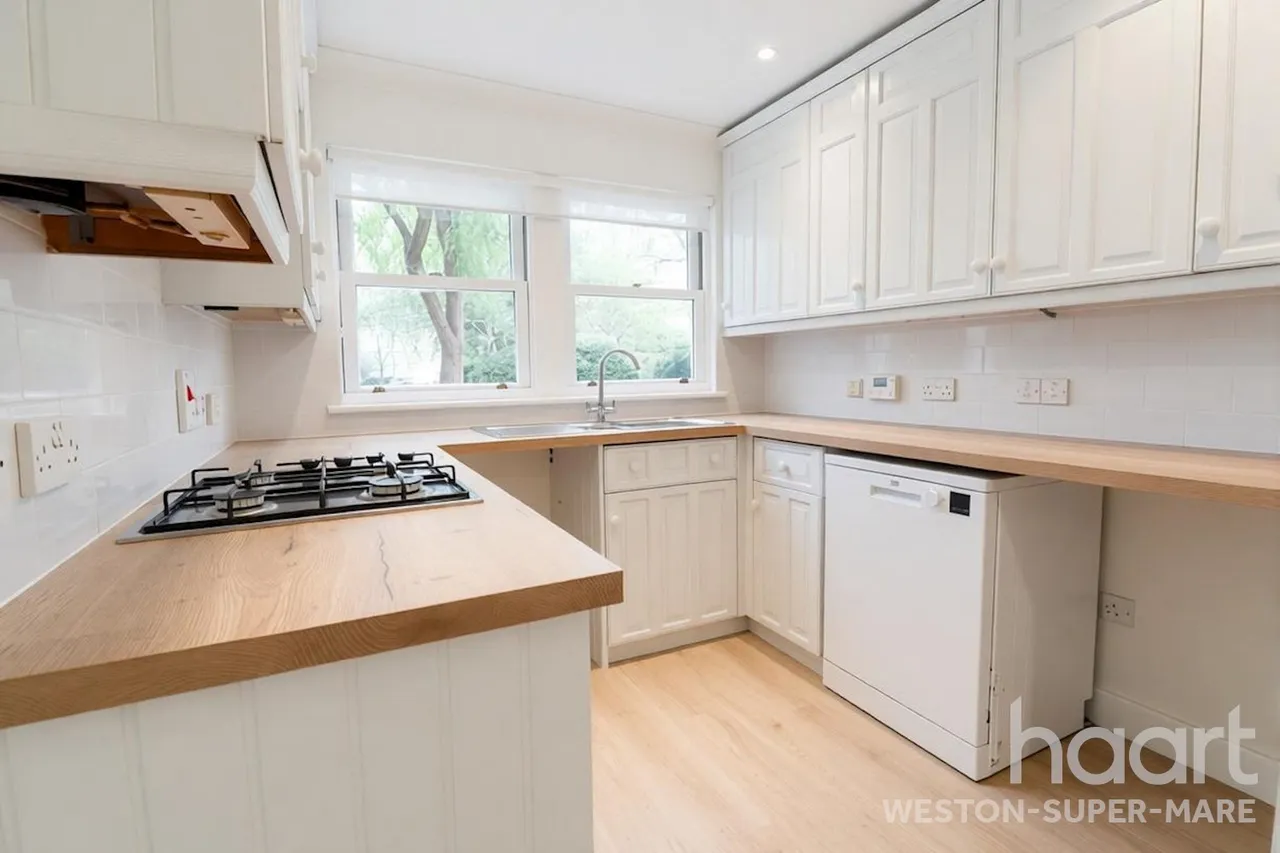 Coombe Road, Weston-Super-Mare, BS23, photo 5