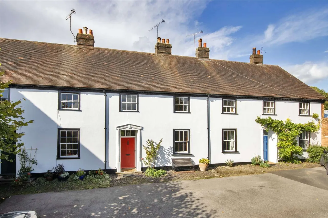 3 bed house for sale — Linden Square, Sevenoaks, Kent, TN13 2DF