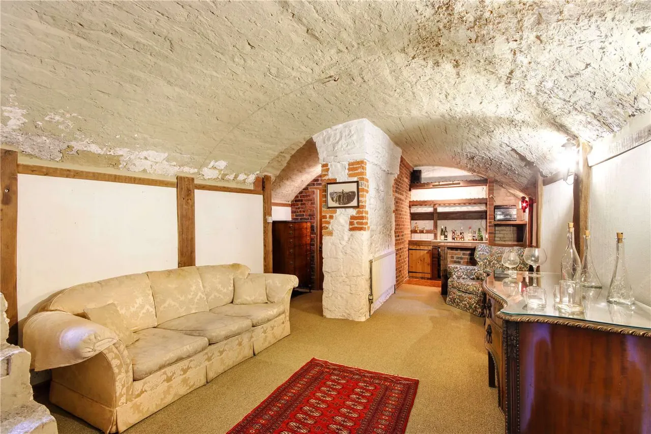 Linden Square, Sevenoaks, Kent, TN13 2DF, photo 9