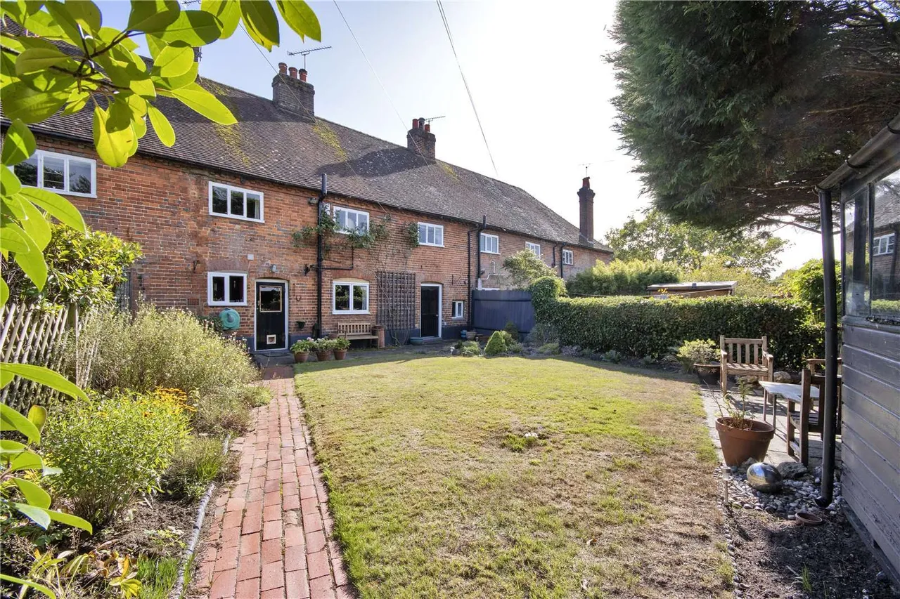 Linden Square, Sevenoaks, Kent, TN13 2DF, photo 4