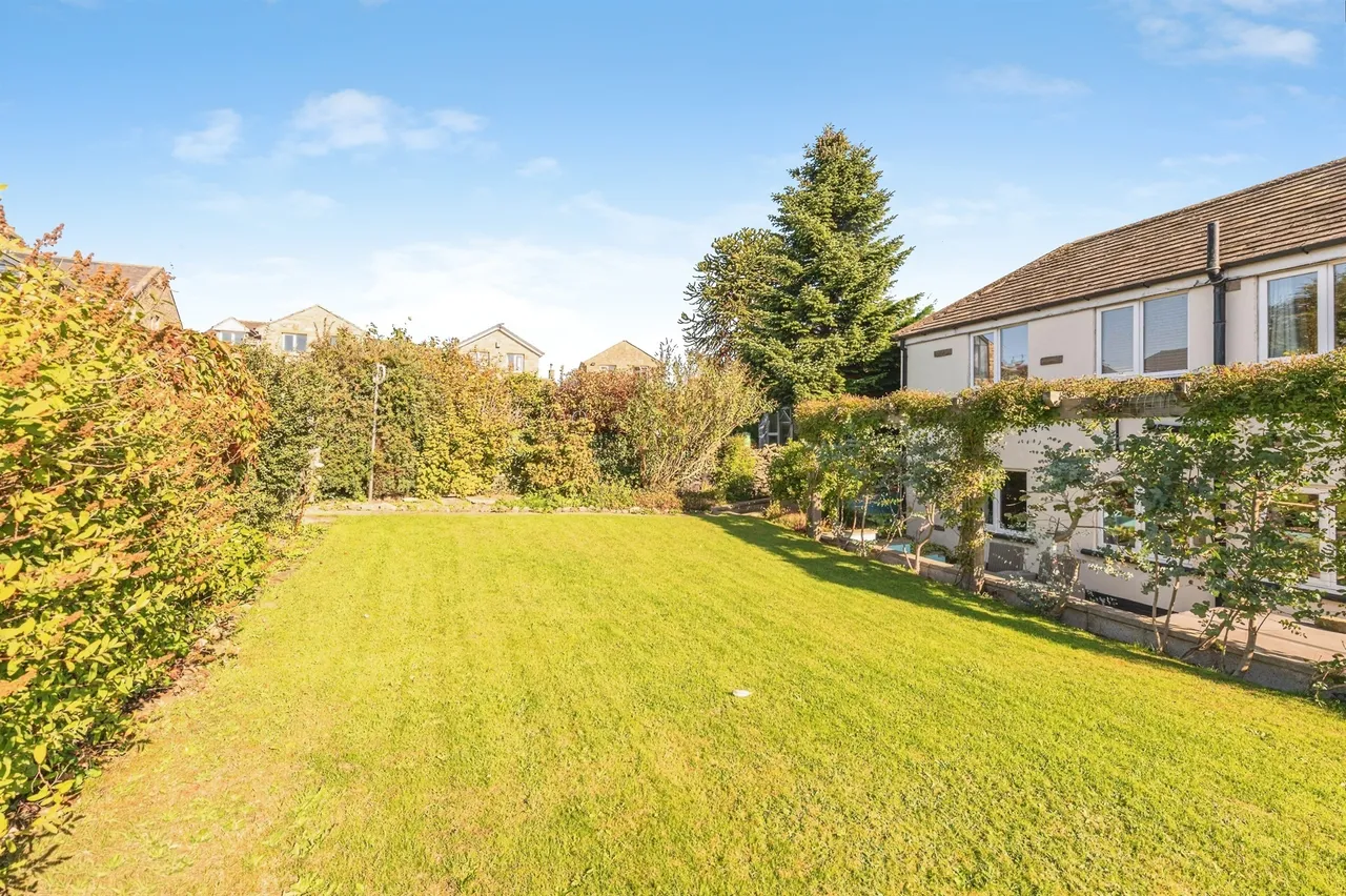 North Row, Shepley, HD8, photo 13