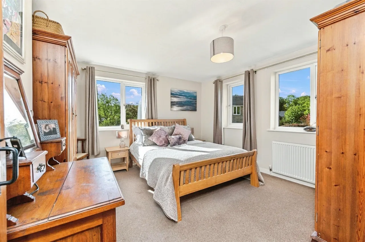 North Row, Shepley, HD8, photo 8