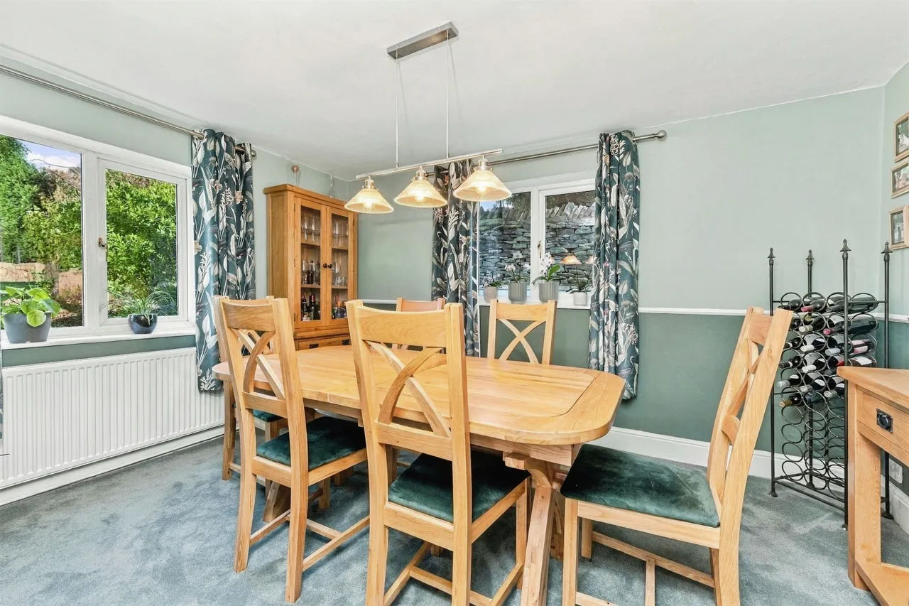 North Row, Shepley, HD8, photo 7