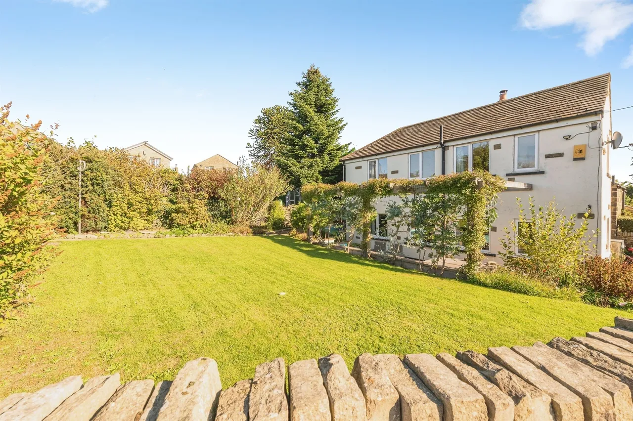 North Row, Shepley, HD8, photo 15