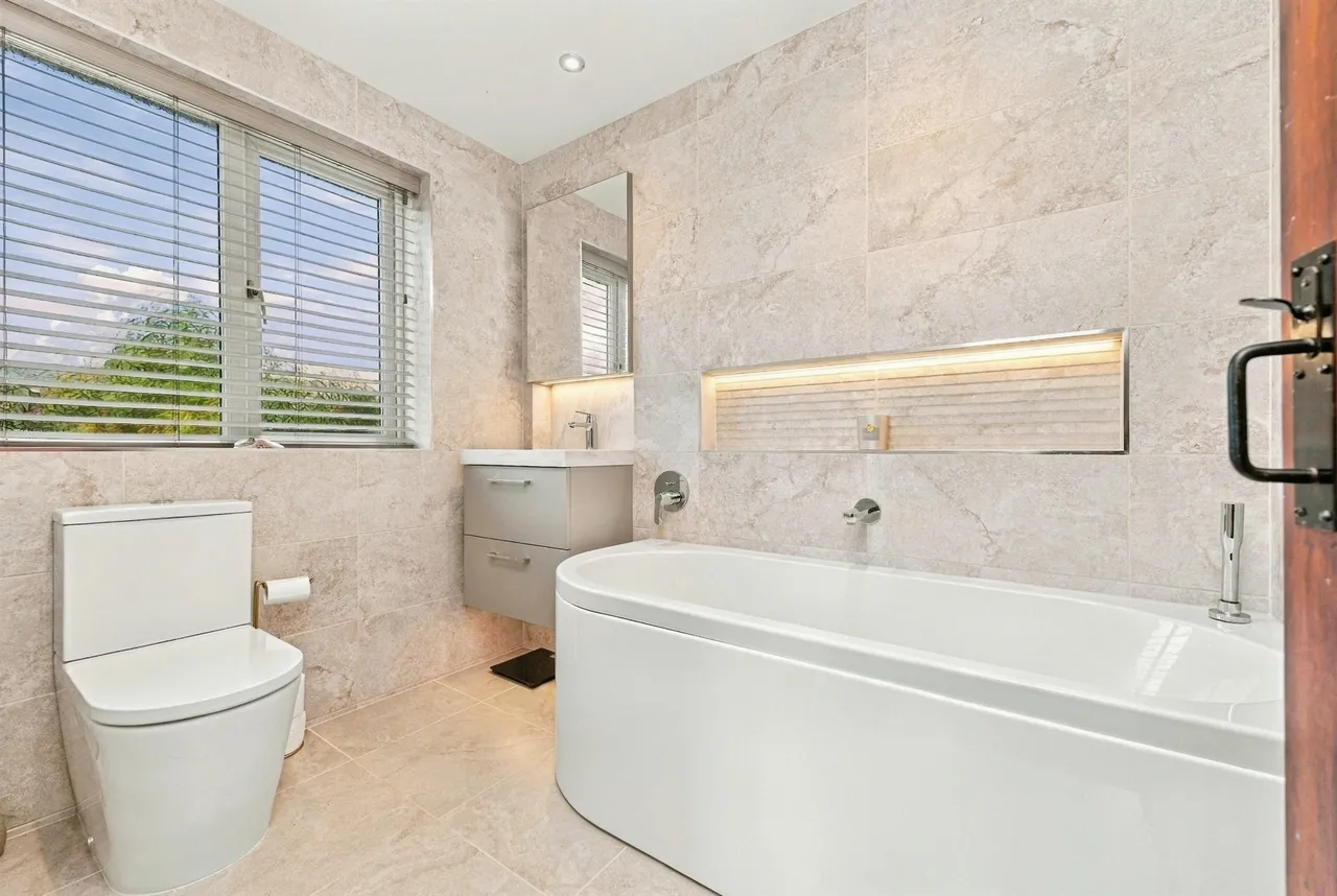 North Row, Shepley, HD8, photo 11