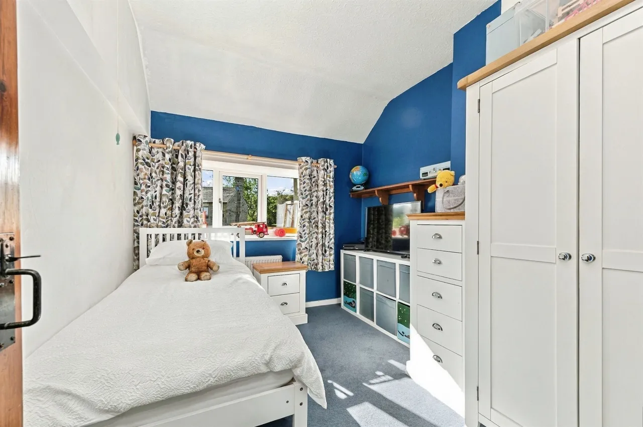 North Row, Shepley, HD8, photo 9