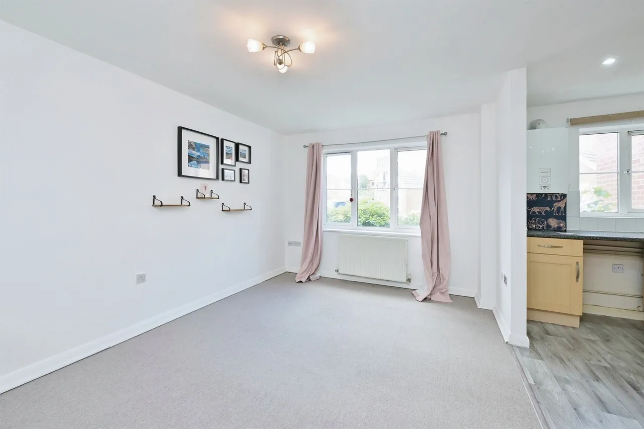 Shankley Way, Northampton, photo 4