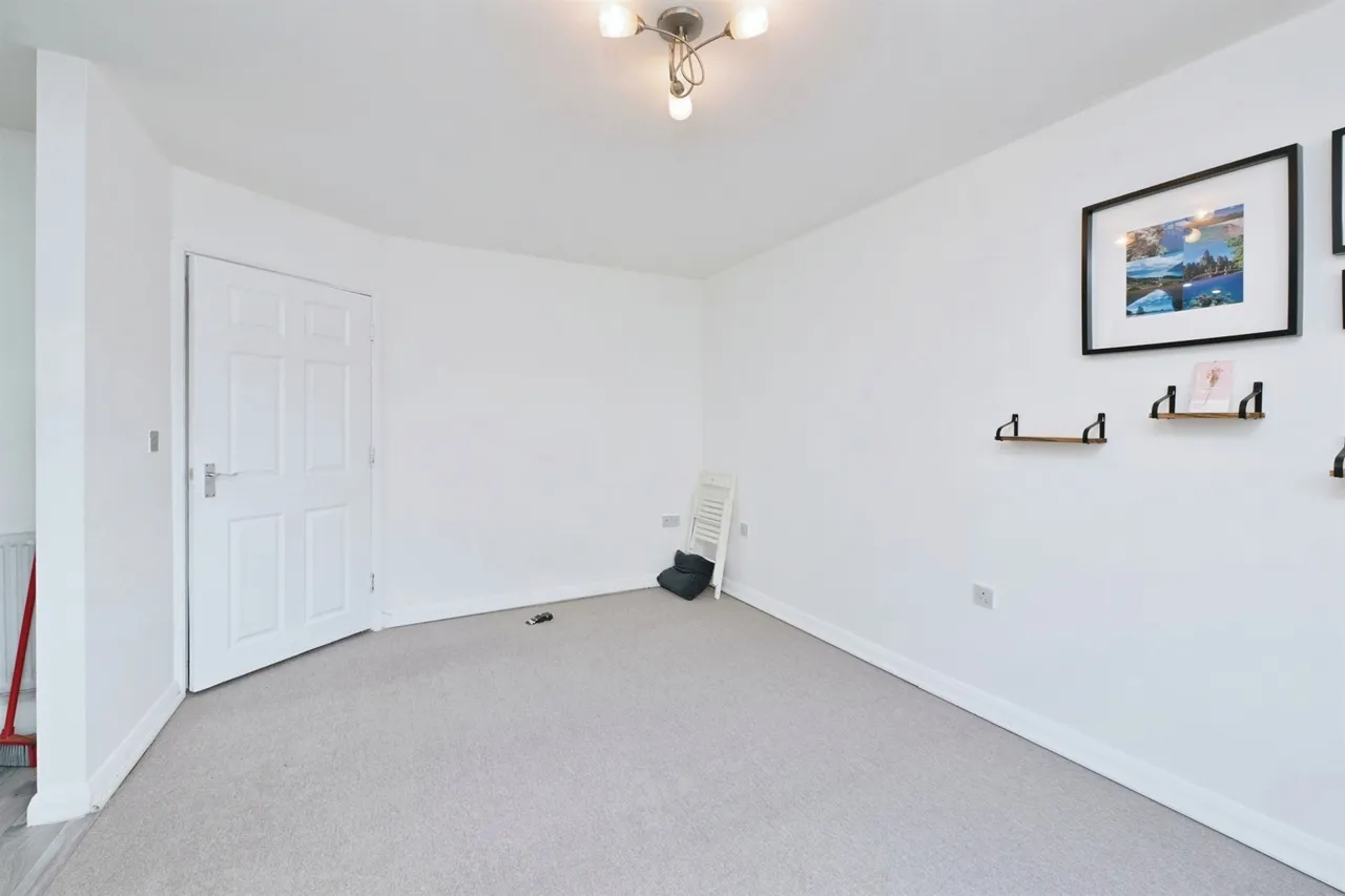 Shankley Way, Northampton, photo 11