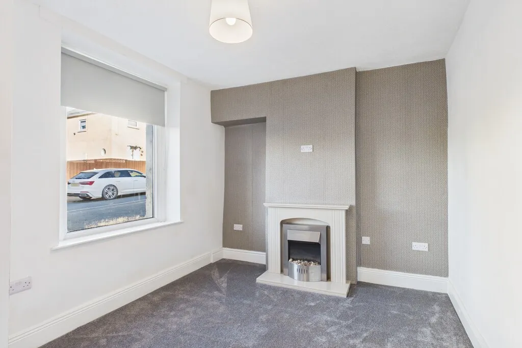 Highfield Road, Carnforth, LA5, photo 2
