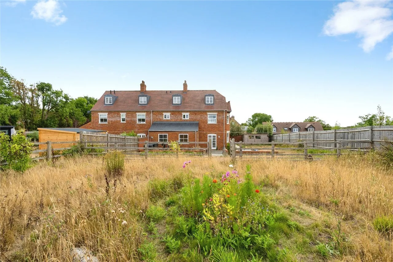 The Lane, Tebworth, Leighton Buzzard, Bedfordshire, LU7, photo 31