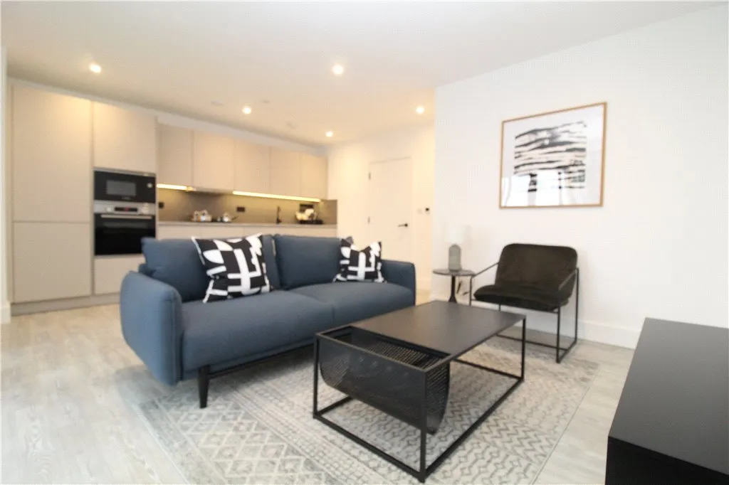 2 bed flat to rent, Station Road, Croydon, CR0