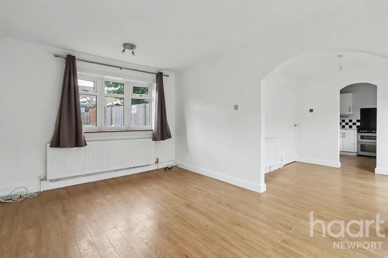 Wool Pitch, Cwmbran, NP44, photo 8