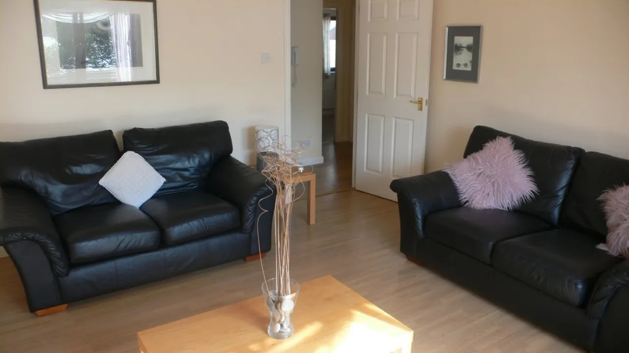 Oliphant Court, Riverside, FK8, photo 2
