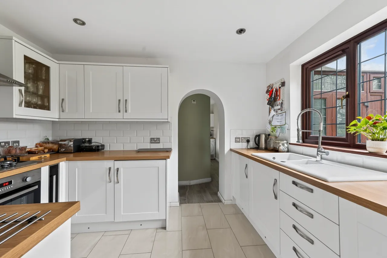 Alexandra Avenue, Warlingham, CR6, photo 3