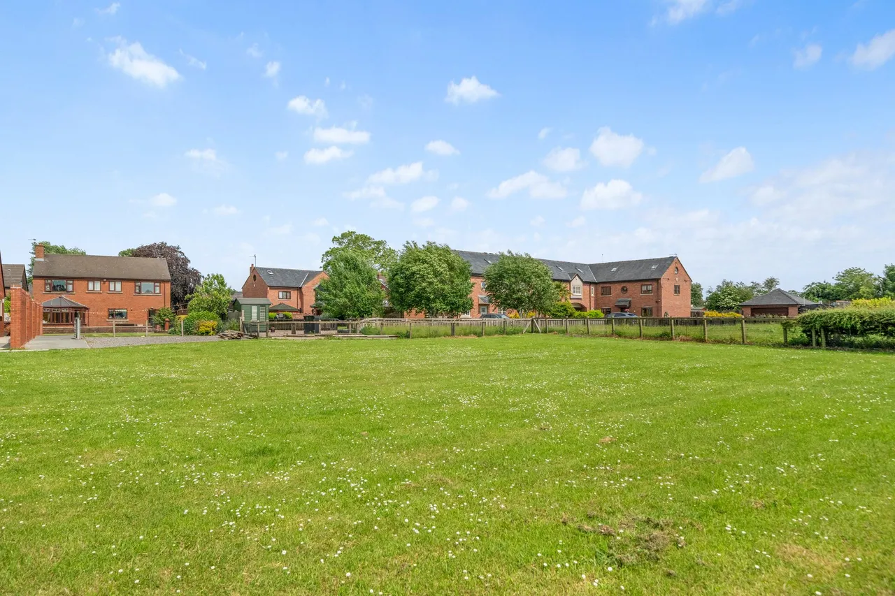 Heath Lane, Croft, Warrington, Warrington, WA3 7DT, photo 30