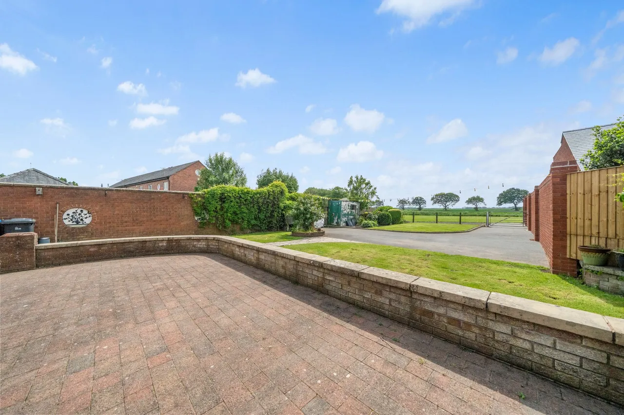 Heath Lane, Croft, Warrington, Warrington, WA3 7DT, photo 33
