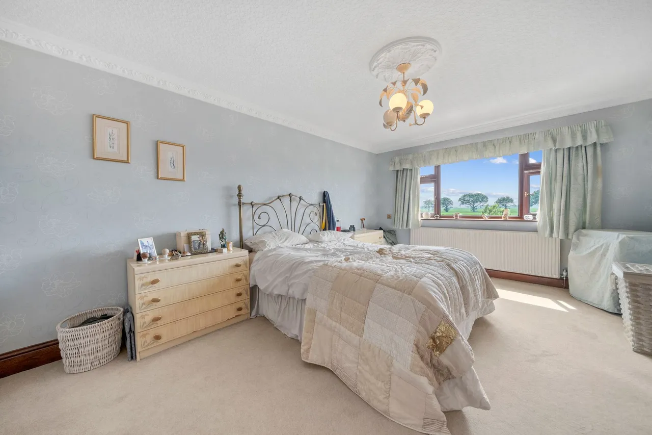 Heath Lane, Croft, Warrington, Warrington, WA3 7DT, photo 17