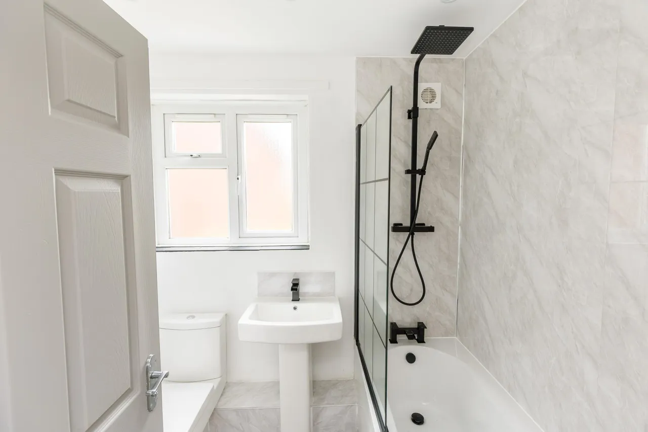 Beech Grove, Ellesmere, SY12, photo 10