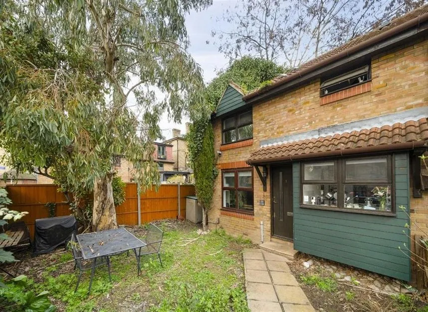 Coopers Close, Stepney Green, E1, photo 9