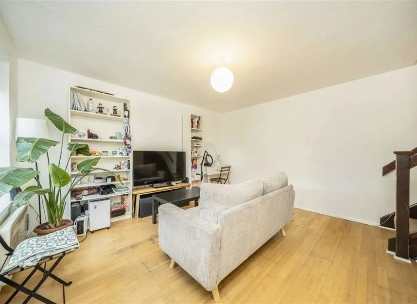 Coopers Close, Stepney Green, E1, photo 3