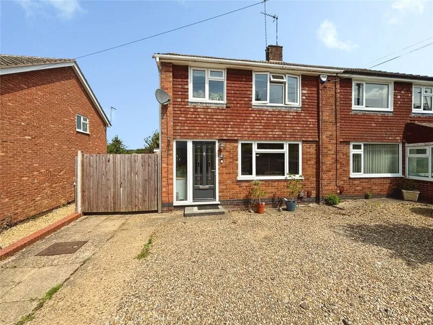 3 bed house to rent — Ashby Rise, Great Glen, Leicestershire, LE8