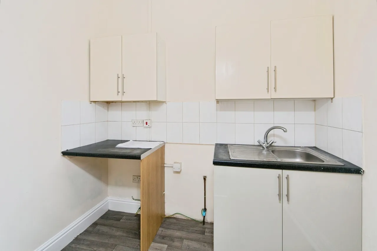 Abergele Road, Colwyn Bay, LL29, photo 9