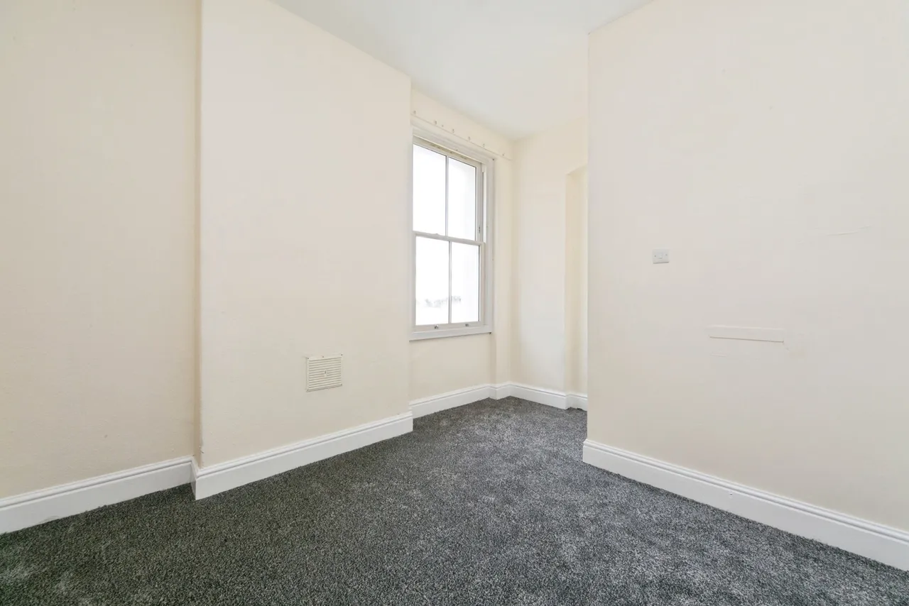 Abergele Road, Colwyn Bay, LL29, photo 13