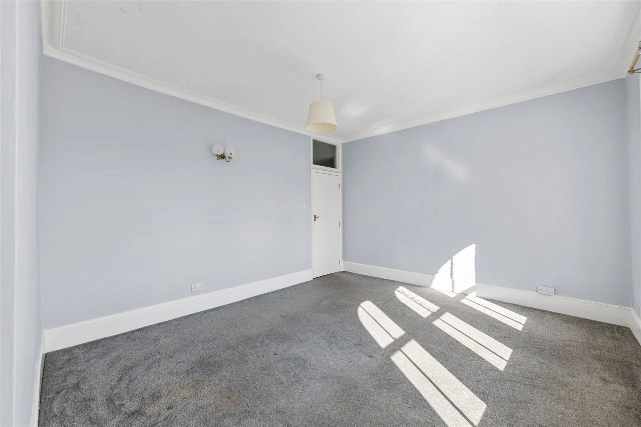 Wray Park Road, Reigate, RH2, photo 12