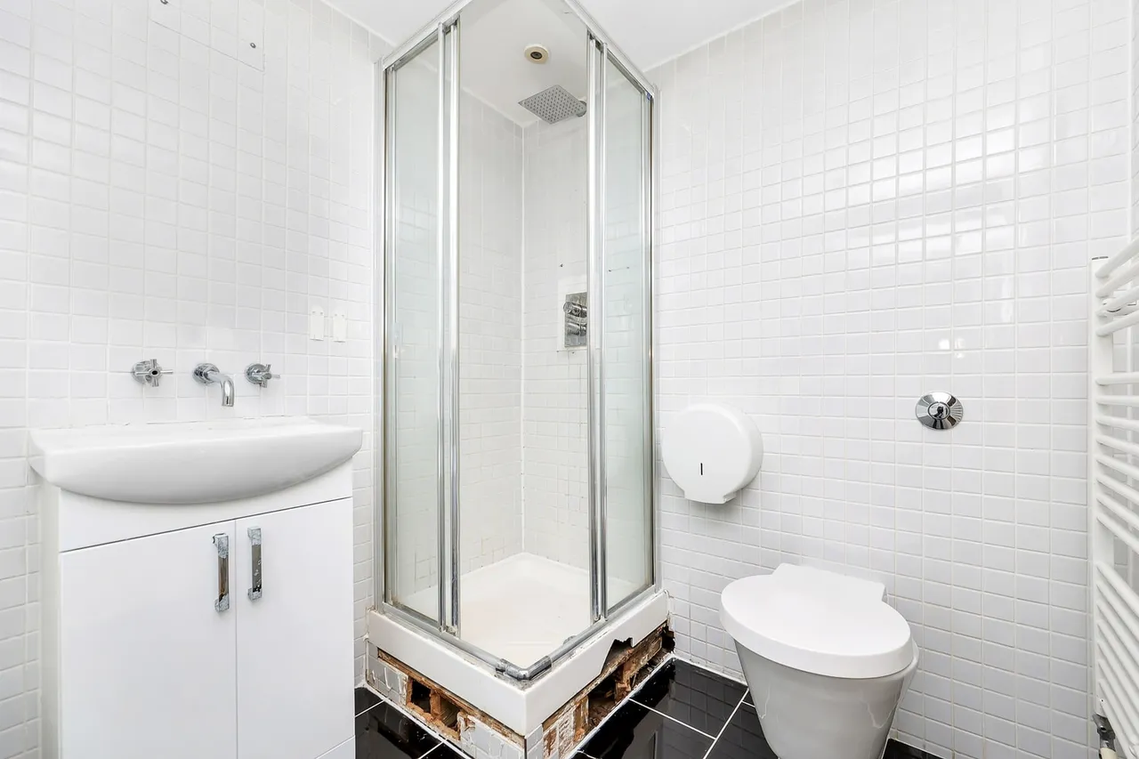 10 Hallings Wharf Studios, 1 Channelsea Road, London, Greater London, E15 2SX, photo 9