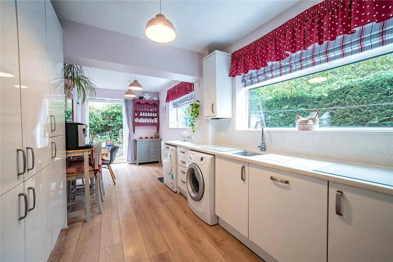 Bentcliffe Gardens, Leeds, LS17, photo 3