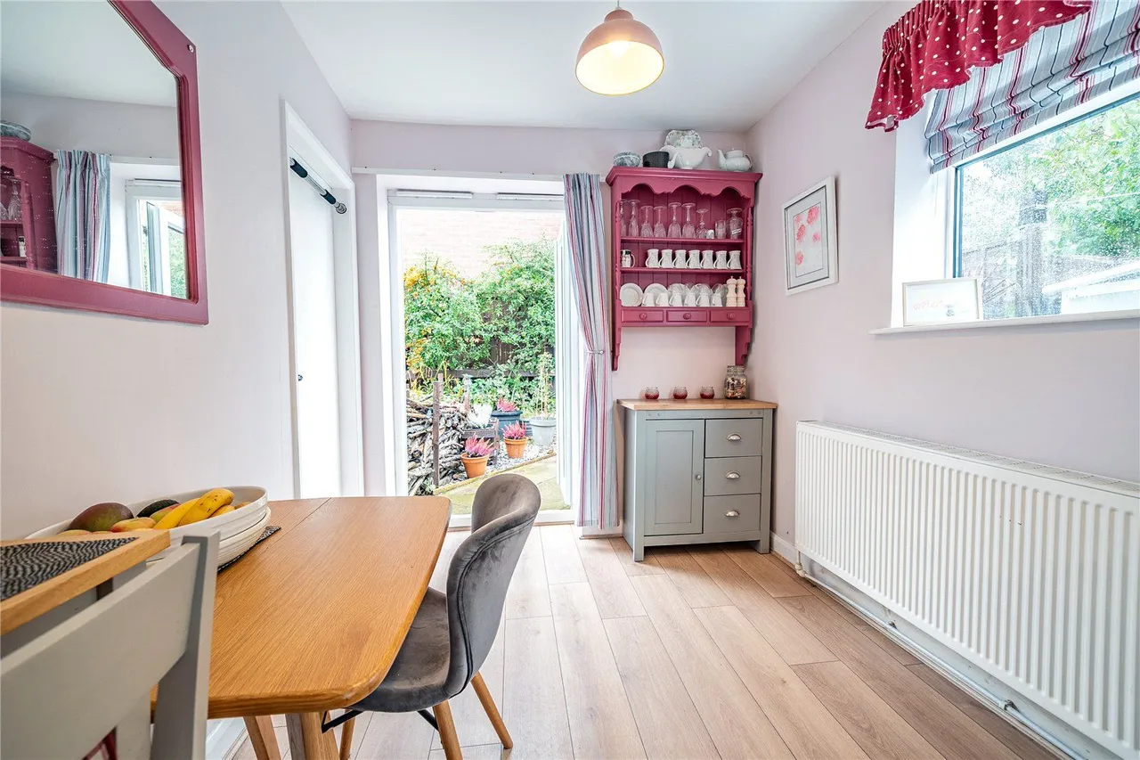 Bentcliffe Gardens, Leeds, LS17, photo 19
