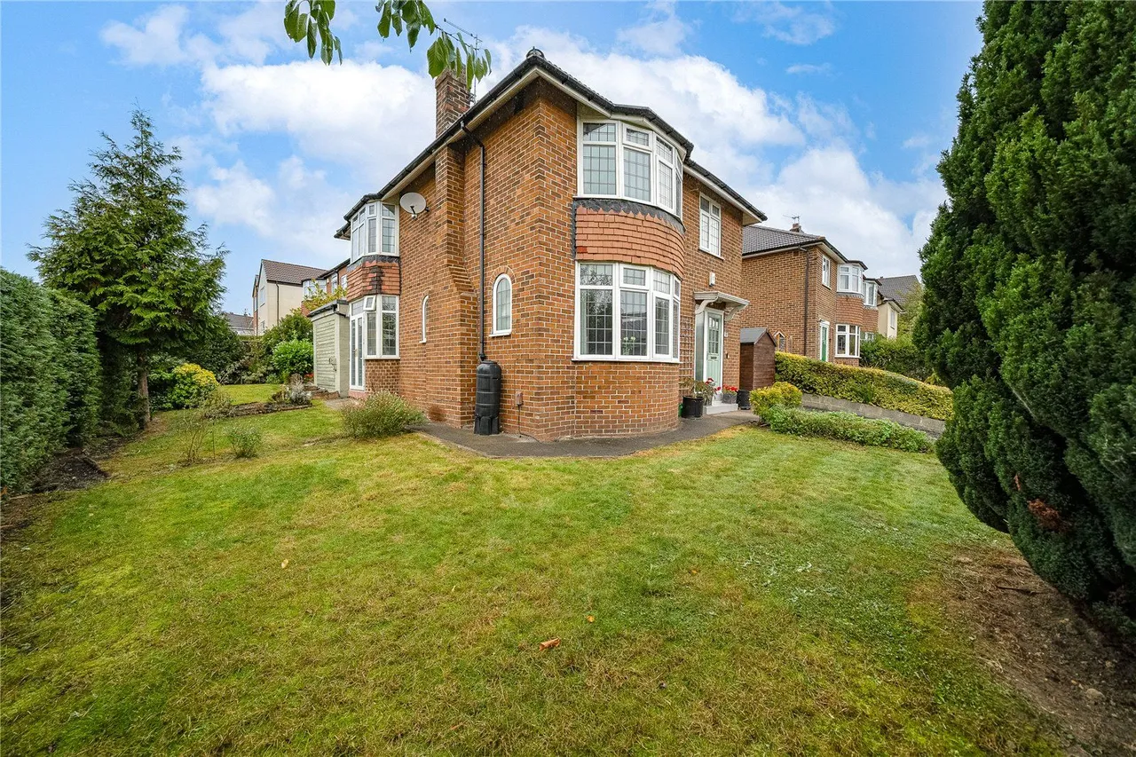 Bentcliffe Gardens, Leeds, LS17, photo 8