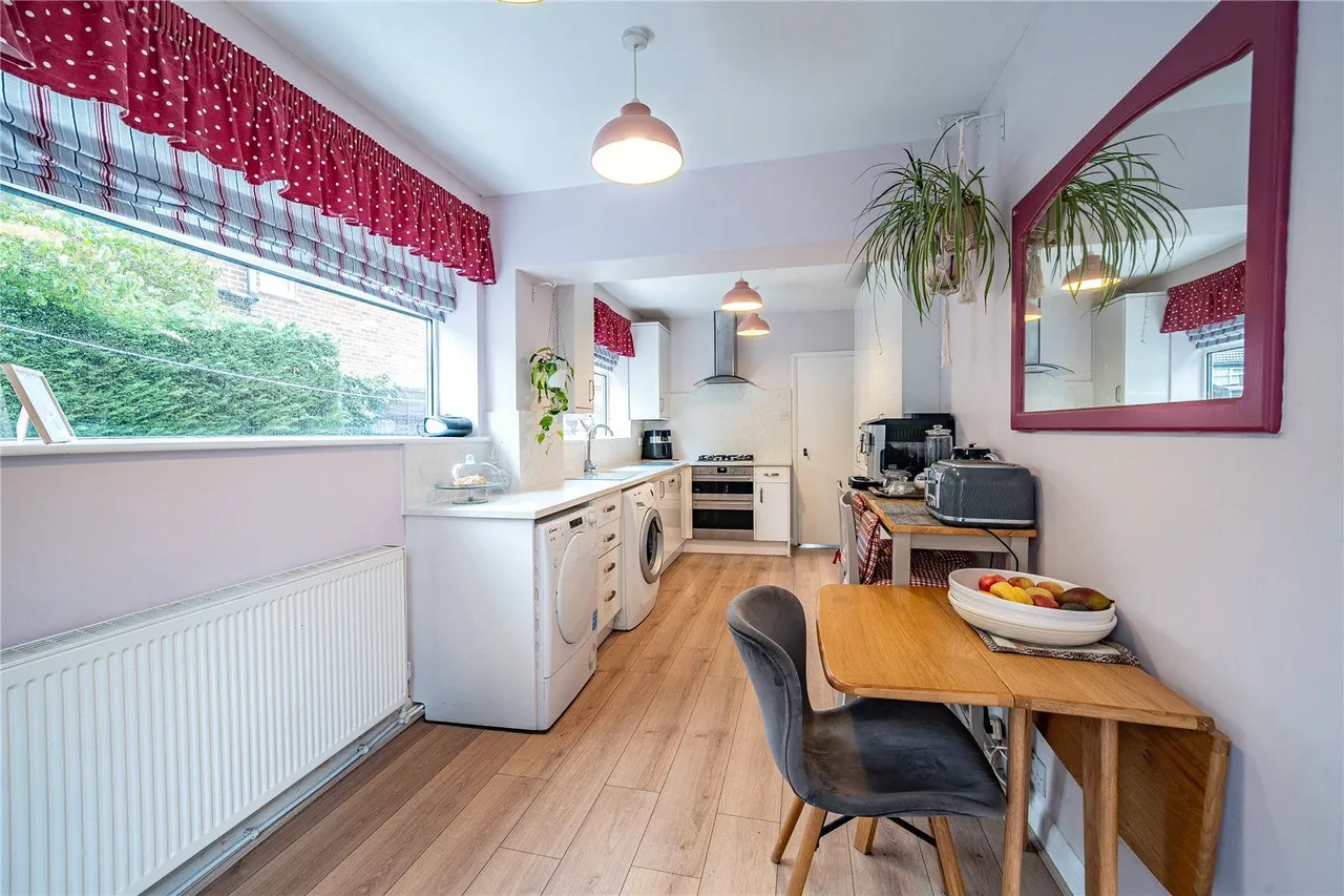 Bentcliffe Gardens, Leeds, LS17, photo 18