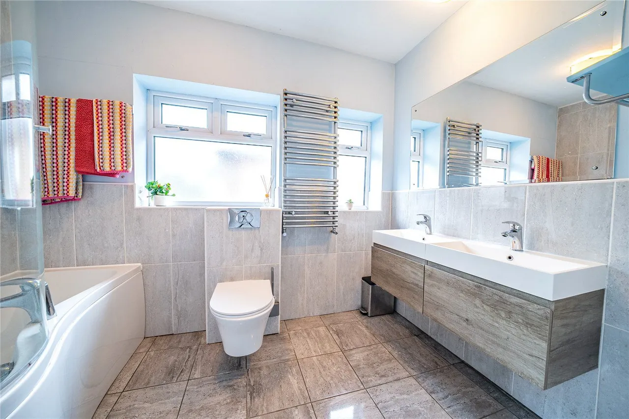 Bentcliffe Gardens, Leeds, LS17, photo 10