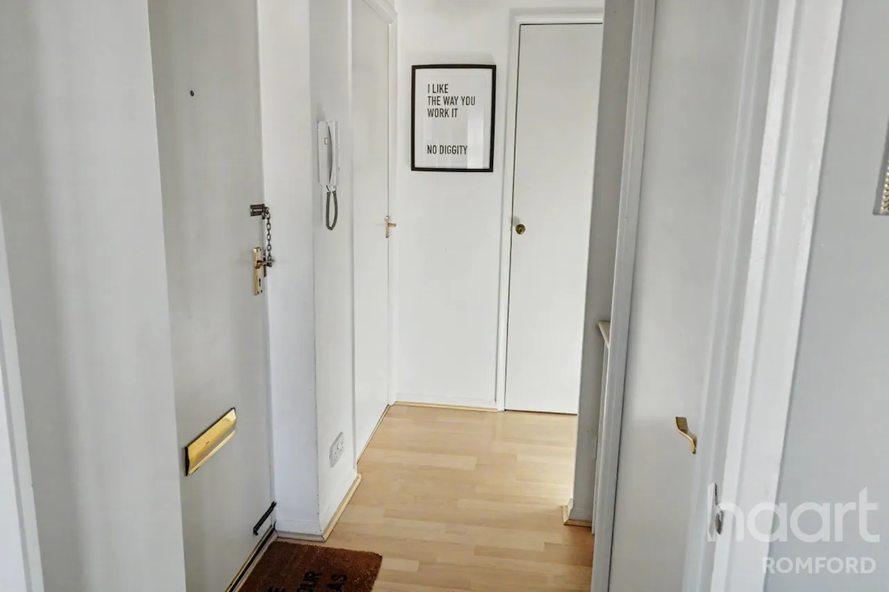 Orchid Close, RM4, photo 9