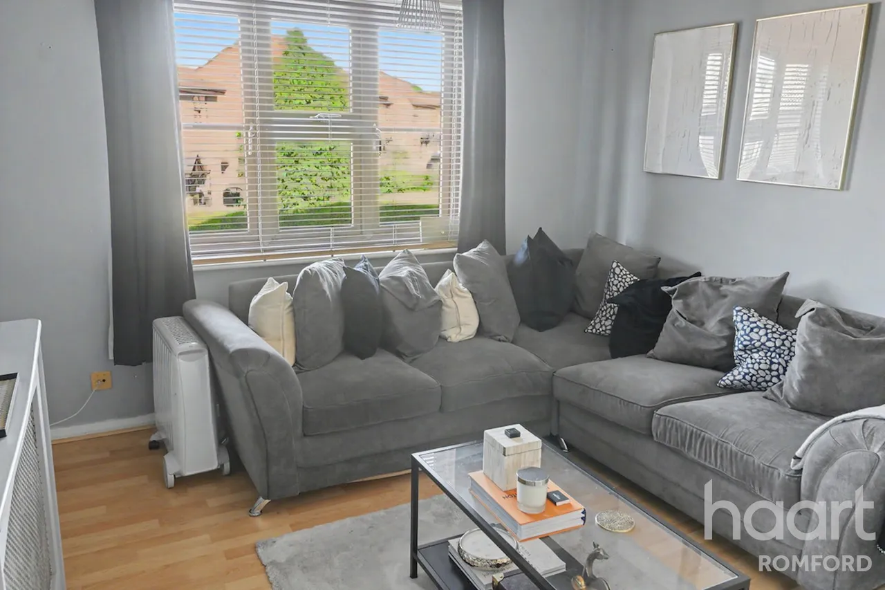 1 bed flat to rent, Orchid Close, RM4