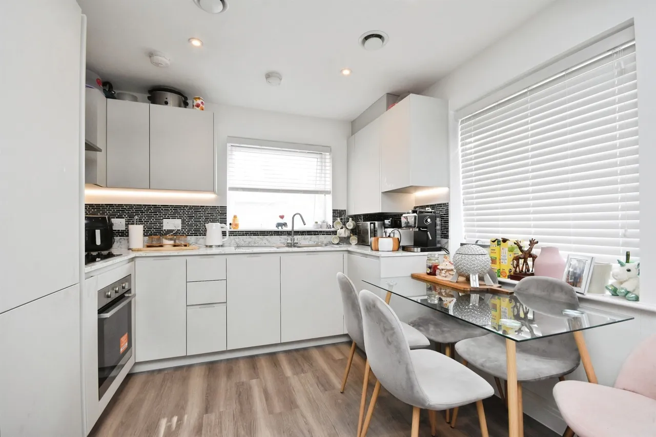 Doughton Road, Kelvedon, CO5, photo 7