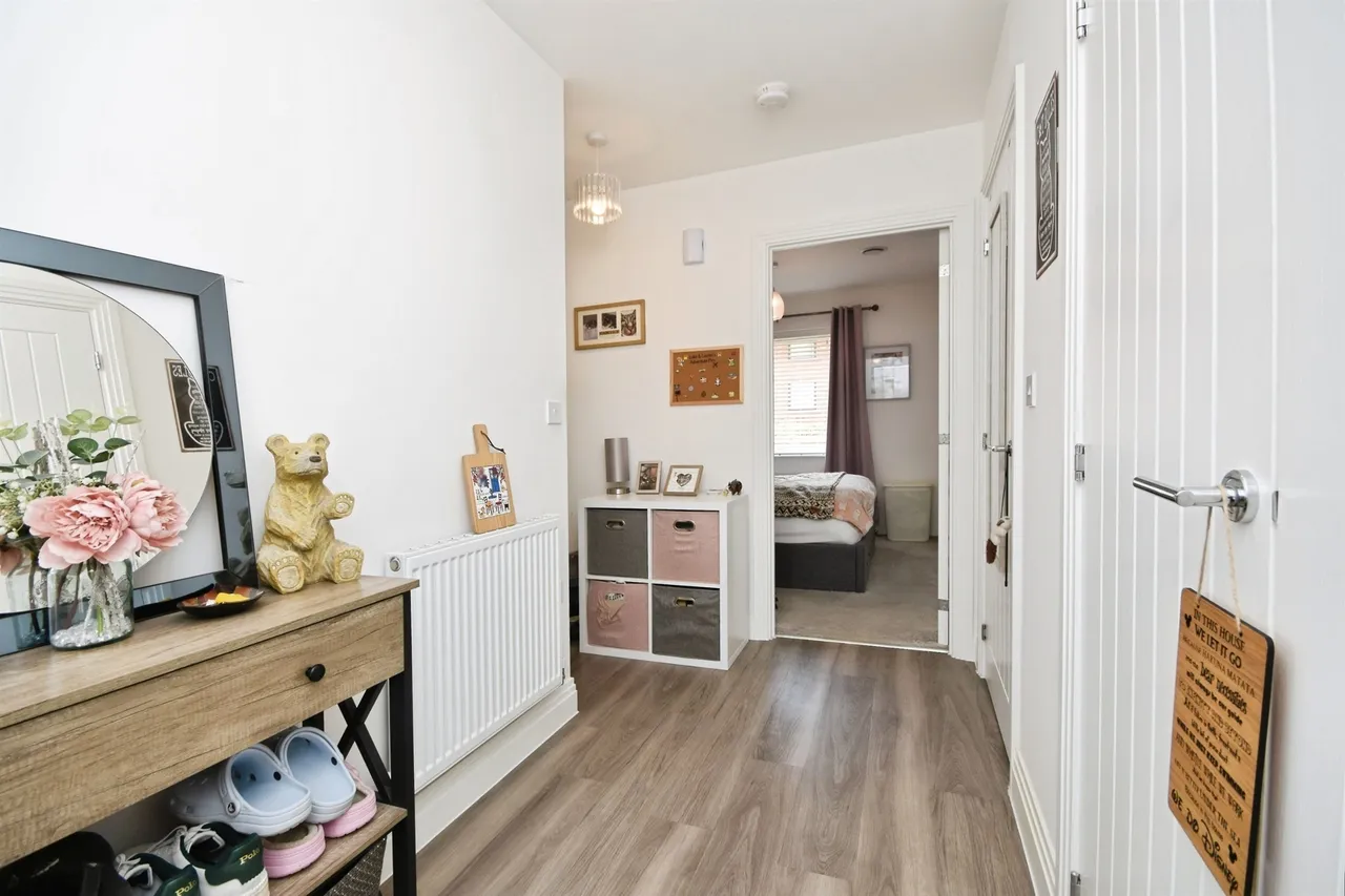 Doughton Road, Kelvedon, CO5, photo 8
