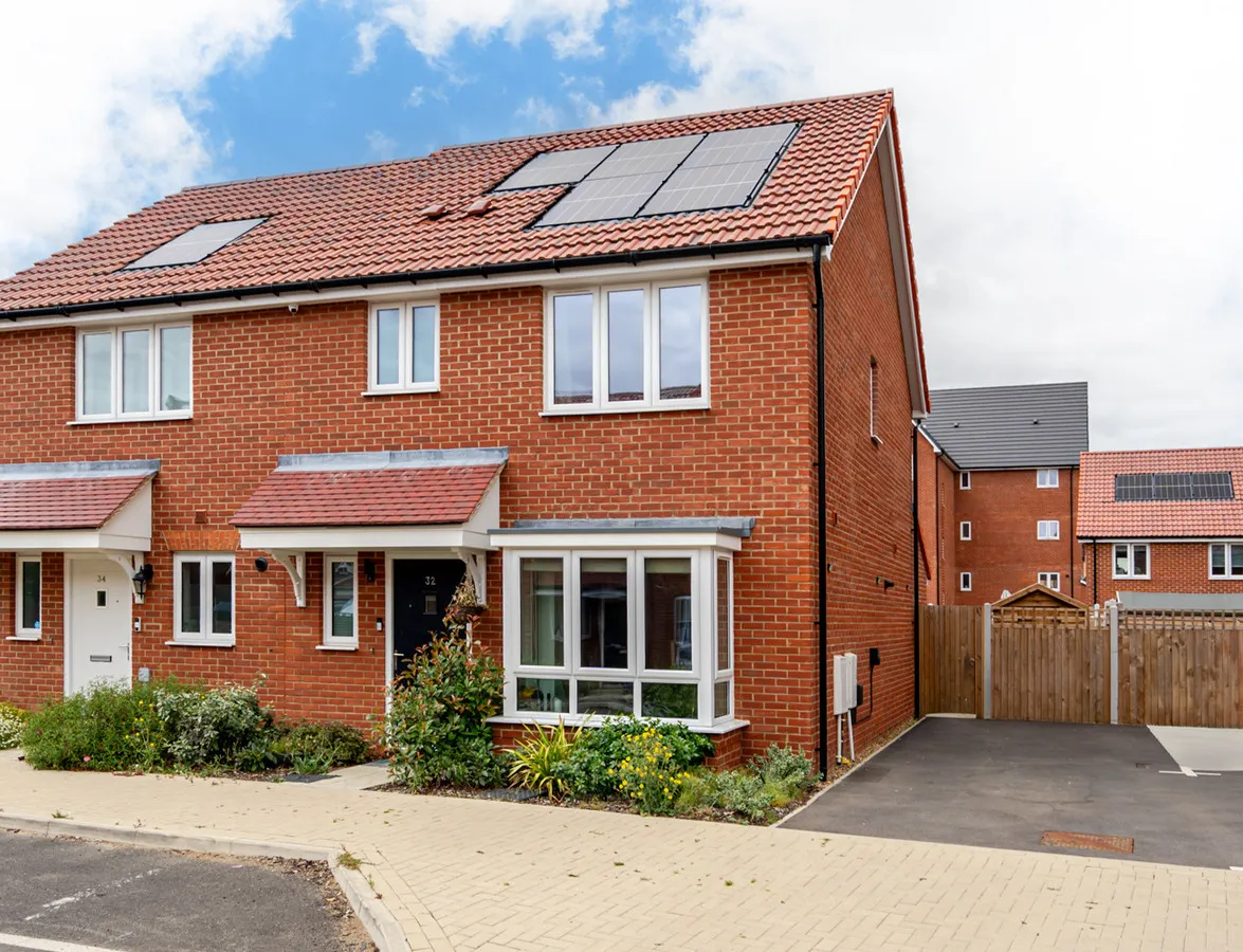 3 bed house for sale, Milton Keynes, MK4