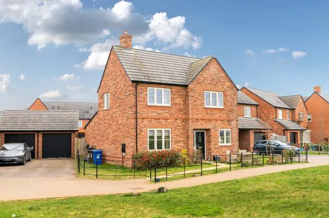 Fivash Close, Banbury, OX16, photo 2