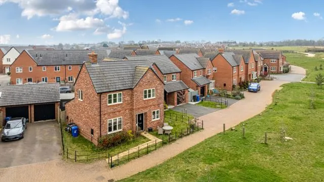 4 bed house for sale, Fivash Close, Banbury, OX16