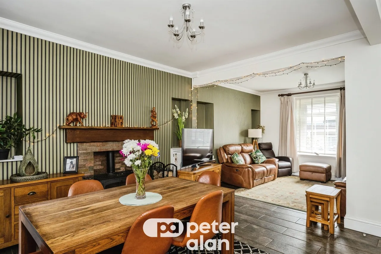 Picton Road, Neath, SA10, photo 2