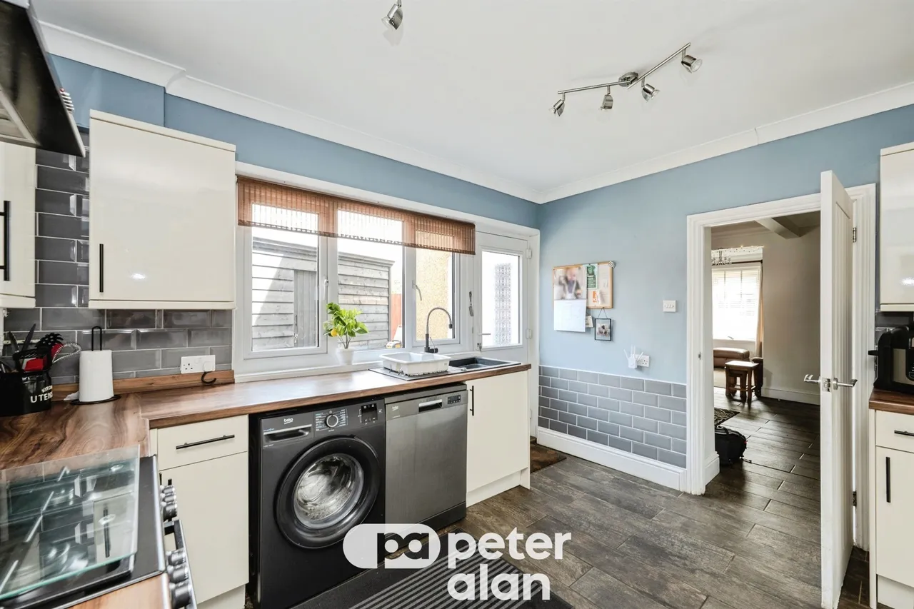 Picton Road, Neath, SA10, photo 19