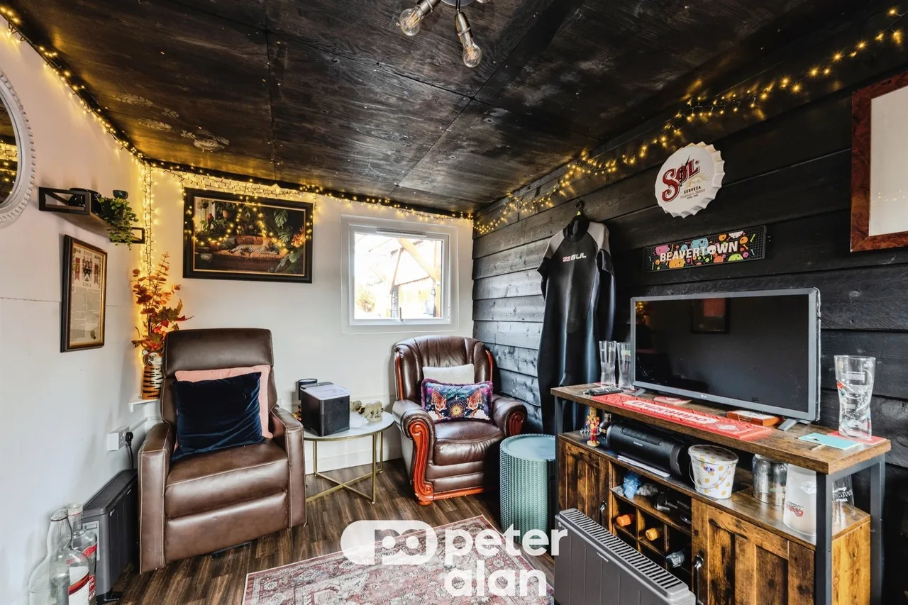 Picton Road, Neath, SA10, photo 18