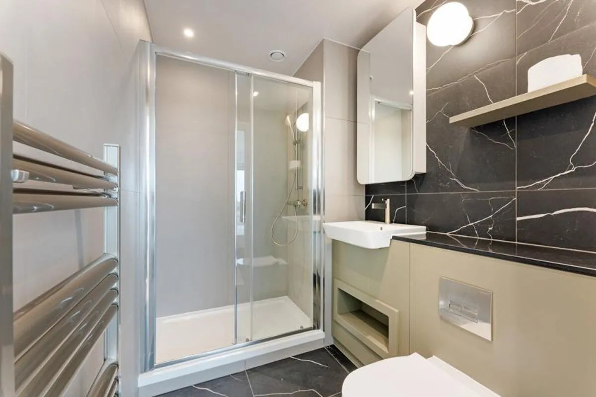 Seagull Lane, London, E16, photo 11