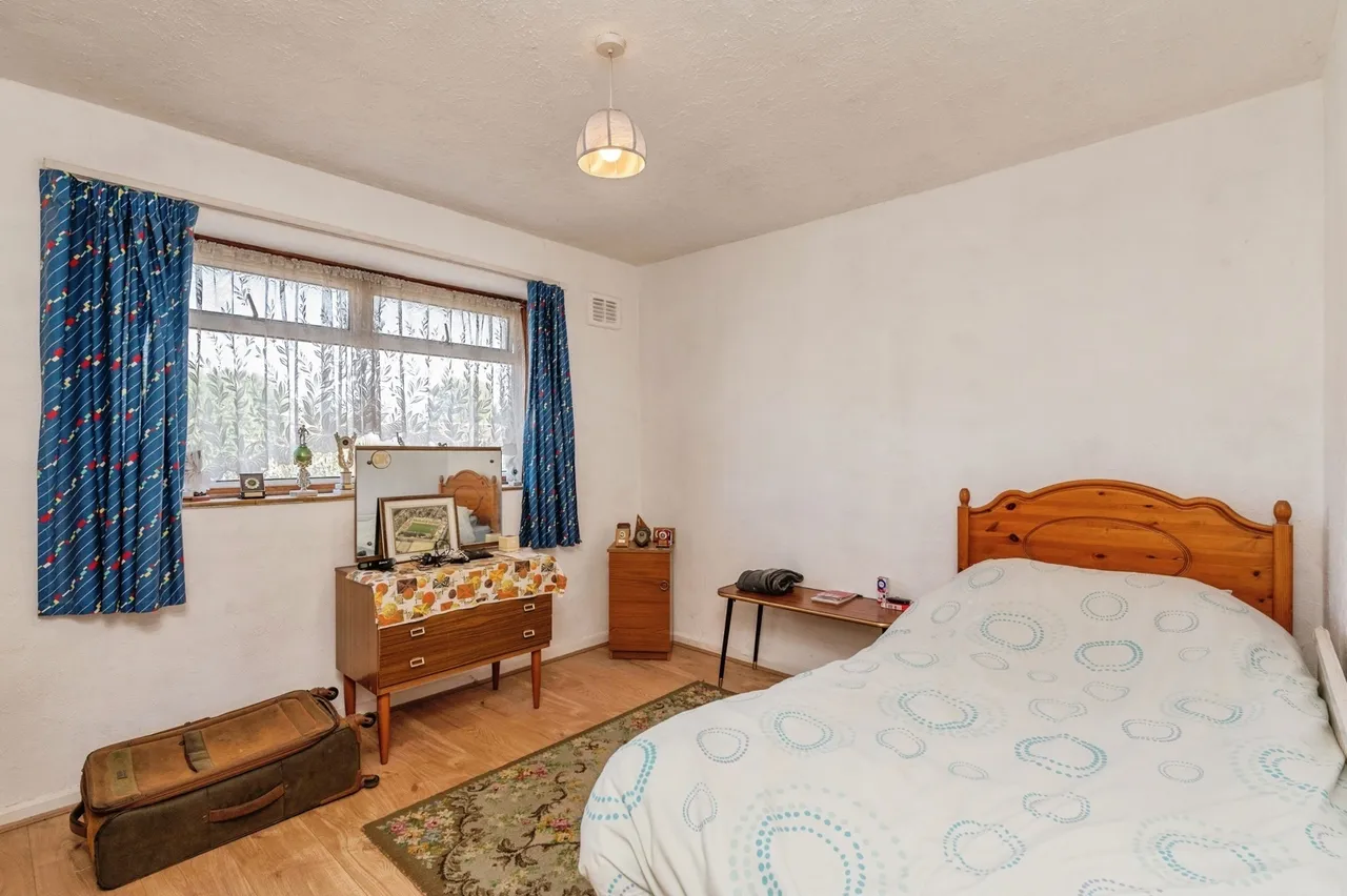 Southcote Crescent, Basildon, SS14, photo 12