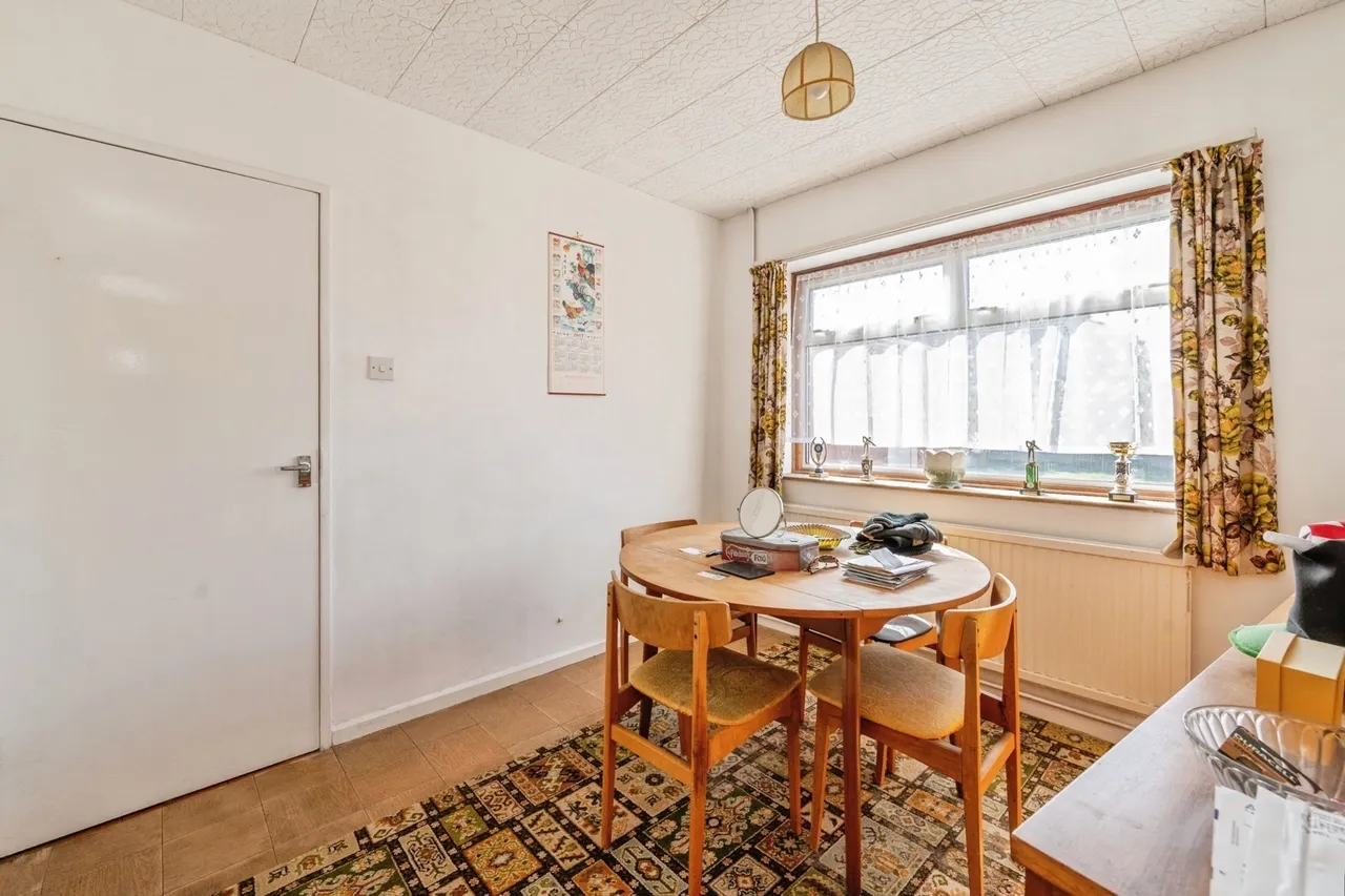 Southcote Crescent, Basildon, SS14, photo 9