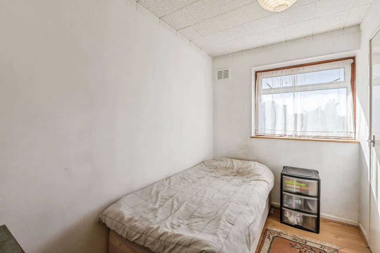 Southcote Crescent, Basildon, SS14, photo 13
